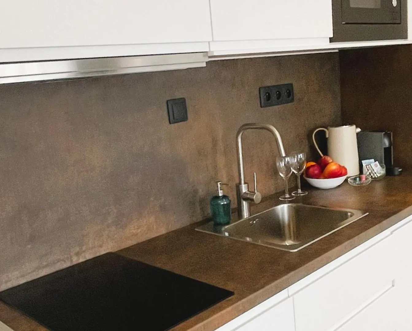Apt 100 프라하 아파트